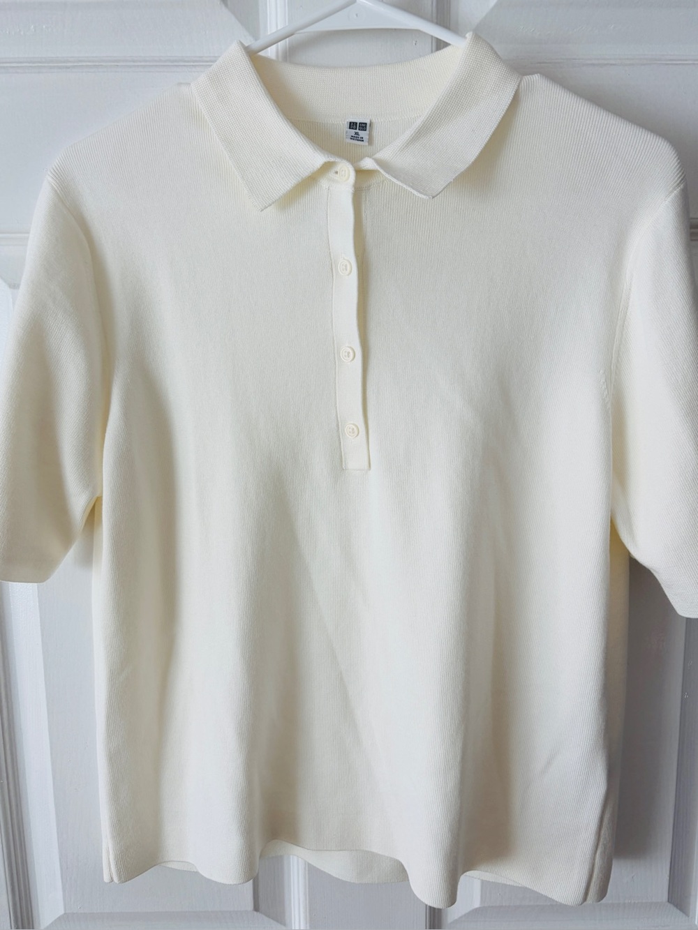 Uniqlo Women's  White  Knit Polo Short Sleeve Top Size XL